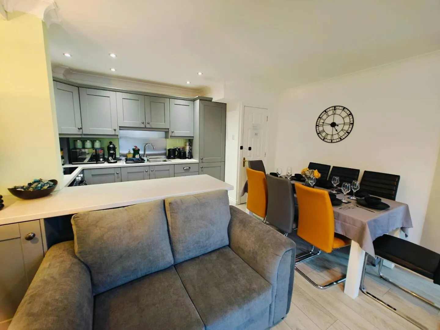 Вилла 4Br Modern Ormeau House Белфаст